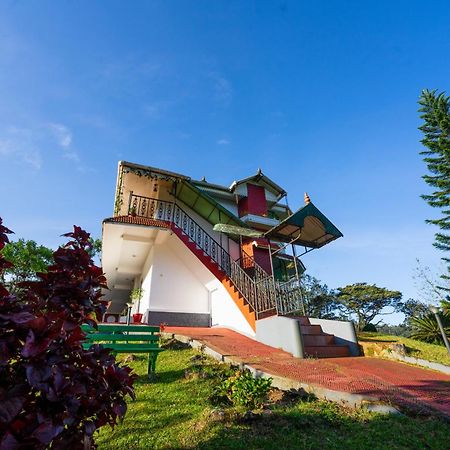 Camelot Resort Мунар Екстериор снимка